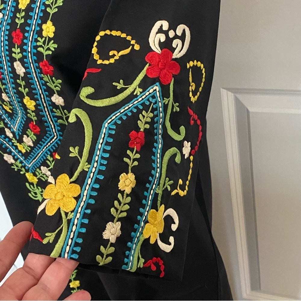 Wash-N-Wet Vintage Embroidered Dress - Picture 9 of 9